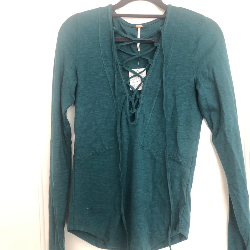 FREE PEOPLE SET OF 2 TOPS NEW**Please see pic